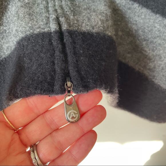 Armani Collezioni Black and Gray Rugby Striped Wool Sweater Jacket M - Picture 5 of 6